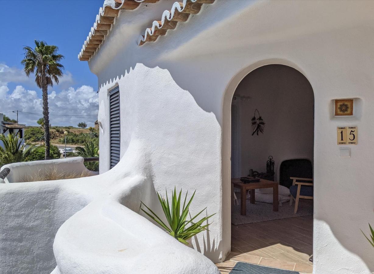 Shades Of Blue With Ocean View - Fast Wifi Lejlighed Porches  Eksteriør billede