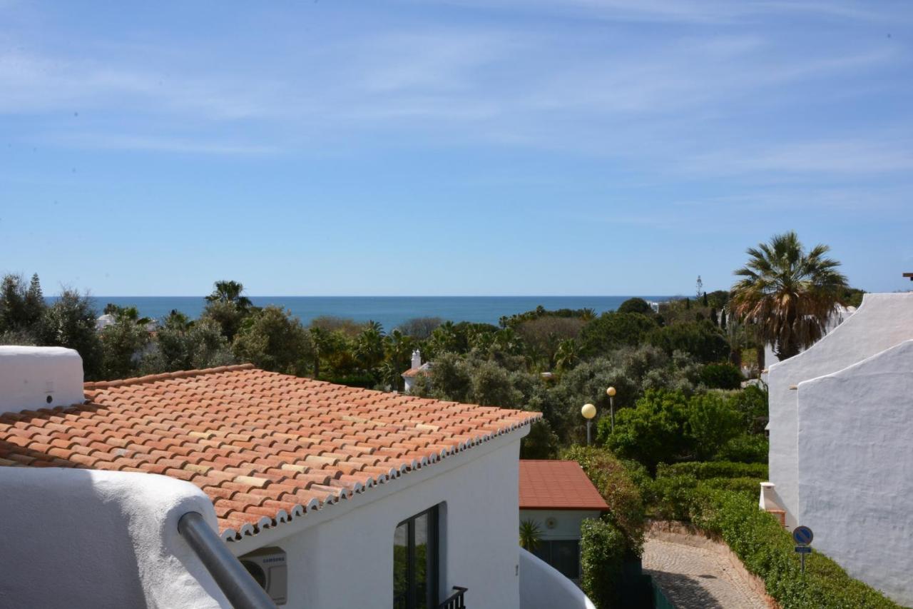 Shades Of Blue With Ocean View - Fast Wifi Lejlighed Porches  Eksteriør billede