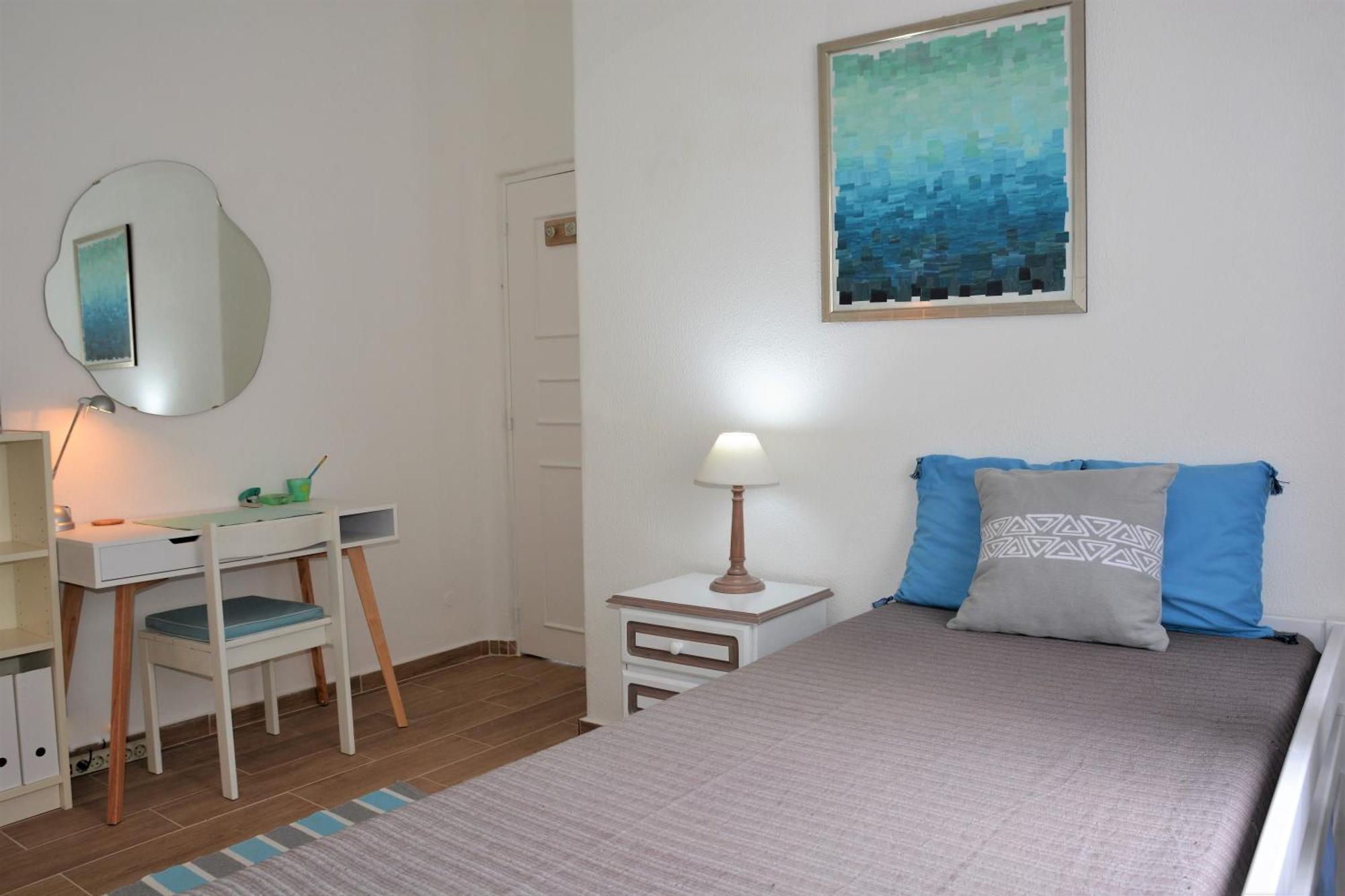 Shades Of Blue With Ocean View - Fast Wifi Lejlighed Porches  Eksteriør billede
